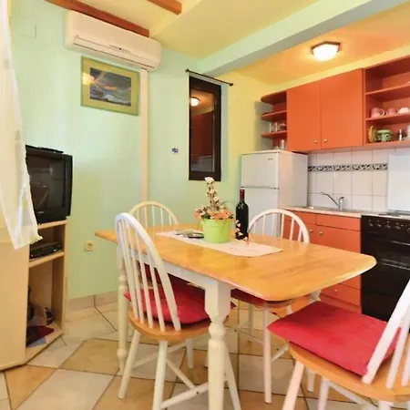Two-bedroom 1 Apartament *